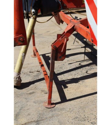 Hay tedder Kuhn GF6301MHO 1994 Kuhn GF6301MHO 1994 2 image 11