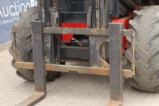 Forklift Manitou M 30-4 P ST3B S4 EU Diesel 3000kg 2018 M 30-4 P ST3B S4 EU 2018 2 Forklift image 11