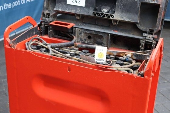 Linde Electric Pallet Truck 2 Pallet trucks image 11