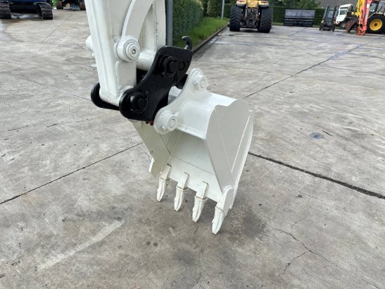 Bobcat 331 Diesel Mini Excavator 2010 331 2010 2 image 11