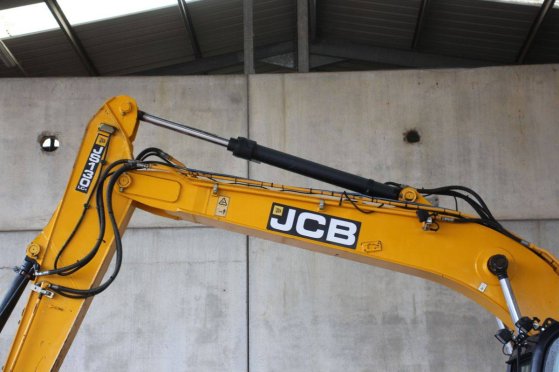 Crawler excavator JCB JS130LC Diesel 81kW 2015 JS130LC 2015 2 Crawler Excavators image 11