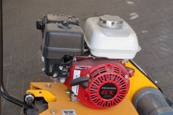 Giant GP1345G Petrol Vibratory Plate 2025 Giant GP1345G 2025 2 image 11