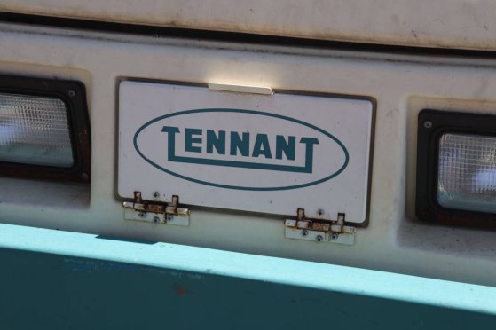 Sweeper Tennant 6400 Diesel 12kW 2002 TENNANT 6400 2002 2 image 11