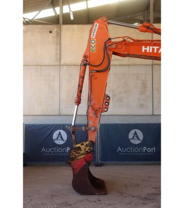 Crawler excavator Hitachi ZAXIS 225USLC-5B Diesel 122kW 2015 ZAXIS 225USLC-5B 2015 2 Crawler Excavators image 11
