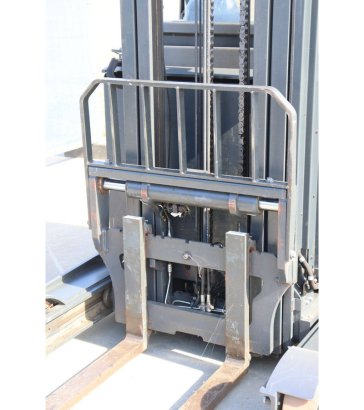 Linde R14-01 Electric Reach Truck 1400kg 8.6m 2021 R14-01 2021 2 image 11