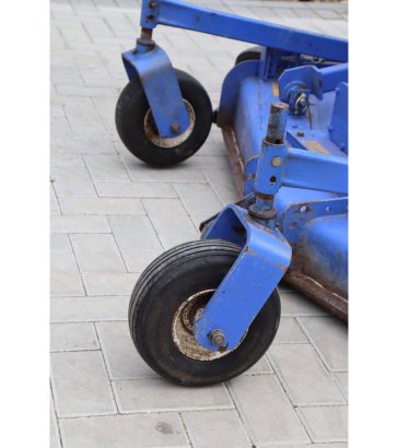 Iseki SF370FH Diesel Ride-on Mower Iseki SF370FH 2 image 11