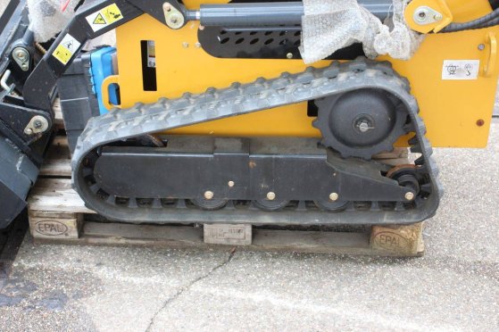 Skid Steer Loader Heavy Industry Machinery T360 Petrol 2025 Heavy Industry Machinery T360 2025 2 image 11