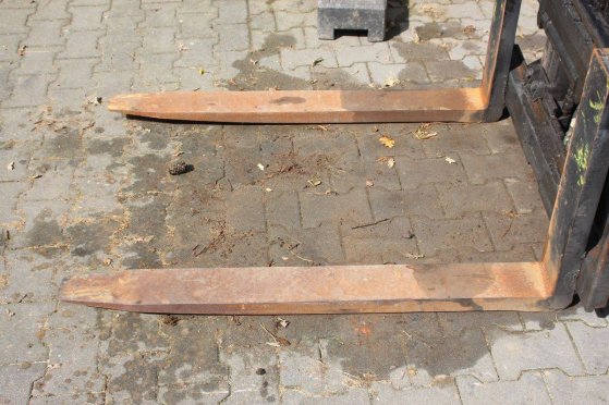 Forklift Hyundai 33L-7A LPG 2840kg 5.0m 2012 33L-7A 2012 2 Forklift image 11