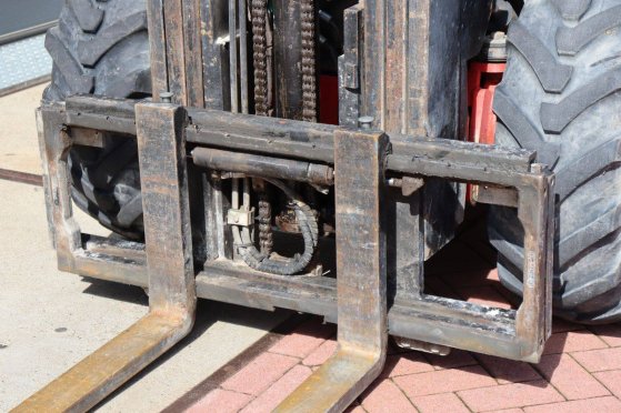 Rough-terrain forklift Manitou MH25-4 T Buggy Diesel 44.7kW 2500kg 3.7m 2005 MH25-4 T Buggy 2005 2 Rough Terrain Forklift ...