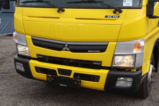 Tow truck Mitsubish 7C18 Diesel 175hp 2024 with loading platform 7C18 2020 2 image 26