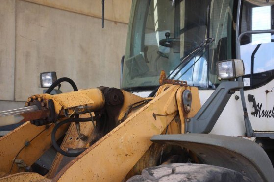 Liebherr L556 Diesel Wheel Loader 140kW 2007 L556 2007 2 Wheel Loaders image 11