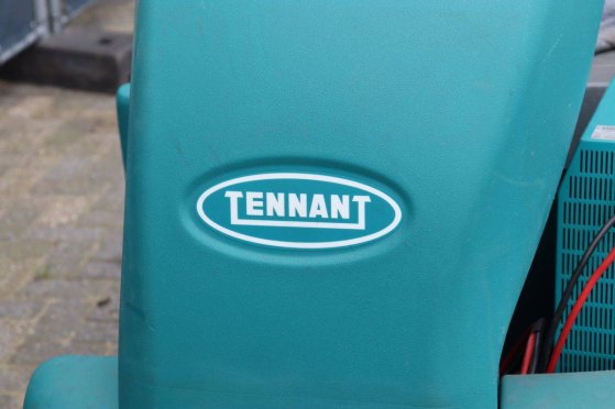Tennant T16 Electric Scrubber 3.9kW 2013 TENNANT T16 2013 2 image 11