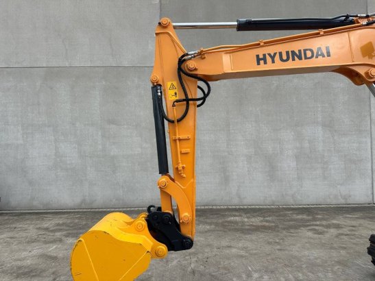 Midi excavator Hyundai R60VS Diesel 2016 R60VS 2016 2 Crawler Excavators image 11