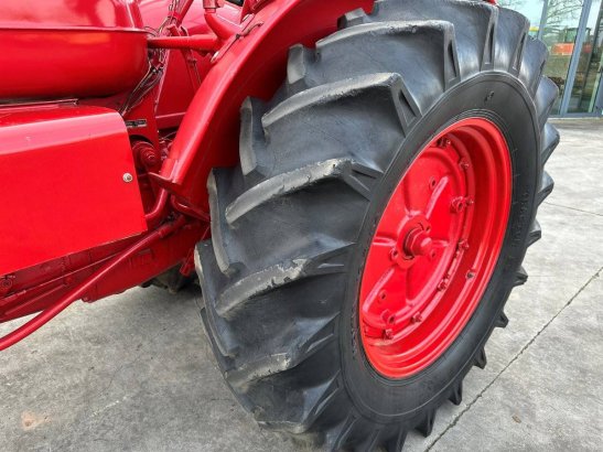 Tractor Oldtimer VOLVO BM T55 Diesel T55 2 image 11