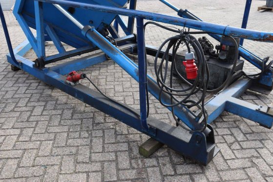 Electric Crate Tipper Hydraulic tipping trailer 2 Mini dumpers image 26