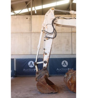 Crawler excavator Hyundai Robex 210LC-9 Diesel 193kW 2013 Robex 210LC-9 2013 2 Crawler Excavators image 11