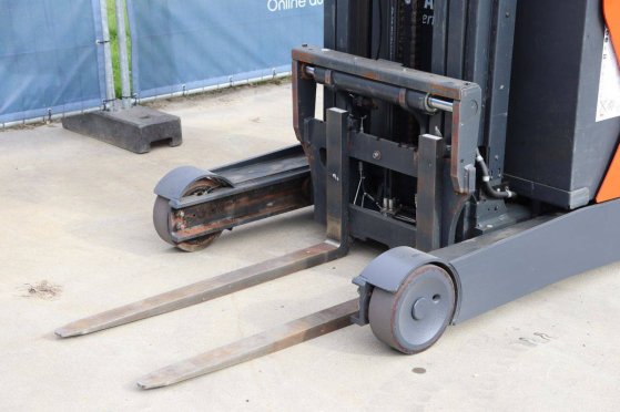 Fenwick-Linde R14-01 Electric Reach Truck 1400kg 8.0m 2020 Fenwick-Linde R14-01 2020 2 image 11
