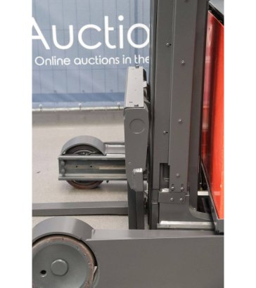 Linde R14-01 Electric Reach Truck 1400kg 8.6m 2015 R14-01 2015 2 image 26