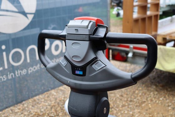 Toyota SPE200DN Electric Stacker 2000kg 2.1m 2018 SPE200DN 2018 2 image 29