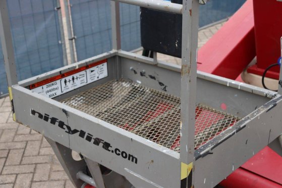 Niftylift HR12 NDE Articulated Boom Lift Electric+Diesel 12.2m 2004 Niftylift HR12 NDE 2004 2 image 11