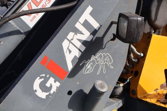 Articulated loader Giant V451T Diesel 45hp 2005 Giant V451T 2005 2 Wheel Loaders image 12