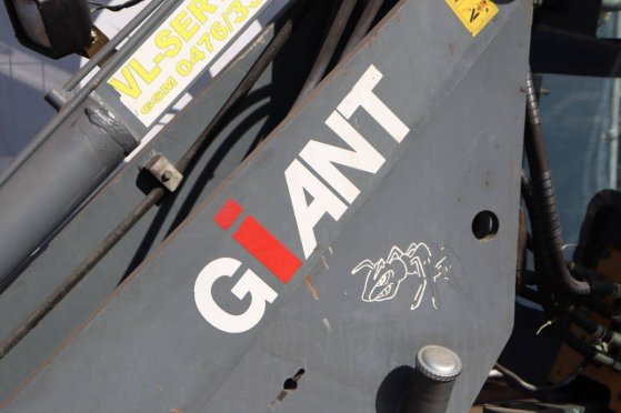 Giant V6001T-CAB Diesel Wheel Loader 44kW 2006 Giant V6001T-CAB 2006 2 Wheel Loaders image 12