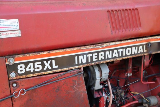 Tractor International 845 XL Diesel 60kW 1982 (Margin) International 845 XL 1982 2 image 12