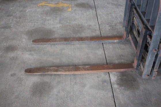 Forklift Unicarriers P1D1A18LQ LPG 1450kg 4.75m 2016 UniCarriers P1D1A18LQ 2016 2 Forklift image 12