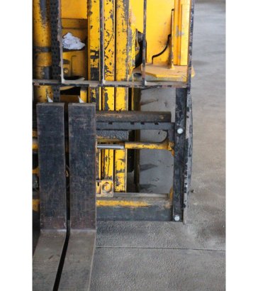 Hyster J2.5XN Electric Forklift 2360kg 4.95m 2012 J2.5XN 2012 2 Forklift image 12