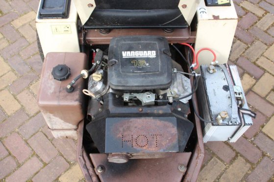 Grasshopper Zero Turn Ride-on Mower Petrol 16 hp Grasshopper Zero turn 2 image 12