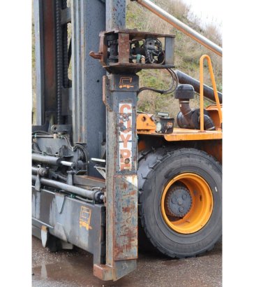 Container forklift Hyster H22.00XM-12EC Diesel 14000kg 16.4m 2009 Onbekend 2 image 12