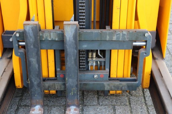 Jungheinrich ETV 112 Electric Reach Truck 1200kg 2010 ETV 112 2010 2 image 12