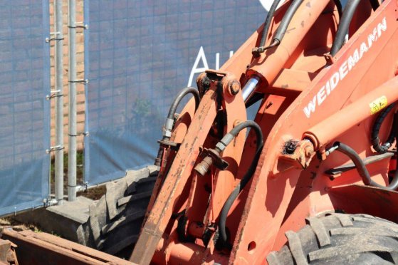 Articulated loader Weidemann 1070 D/M Diesel 1998 Weidemann 1070 D/M 1998 2 Wheel Loaders image 12