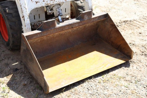 Skid steer loader Bobcat 443 Diesel 443 2 Wheel Loaders image 12