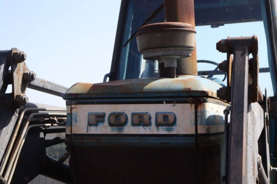 Ford 7700 Diesel Tractor 1978 with front loader (Margin) 7700 1978 2 image 27
