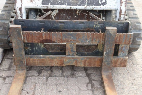 Skid steer loader Bobcat T190 Diesel 2011 T190 2011 2 image 12
