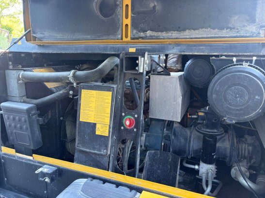 Mobile Compressor Kaeser M115 Diesel 83.5kW 2016 M115 2016 2 Compressors image 12