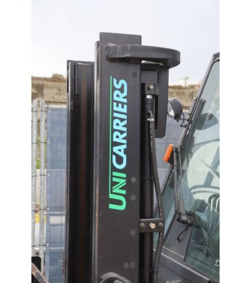 Forklift Unicarriers FHD25T5/YDN-F185 Diesel 2400kg 3.0m 2016 UniCarriers FHD25T5/YDN-F185 2016 2 Forklift image 12