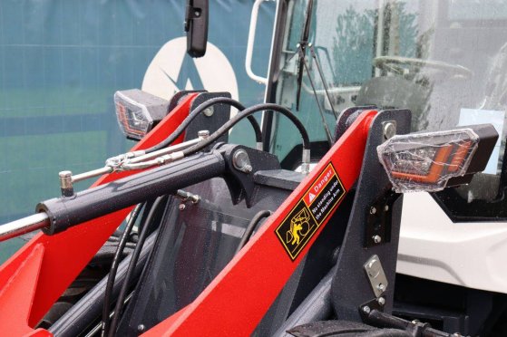 Articulated Loader CM20 Diesel 19kW 2026 New CM20 2026 1 Wheel Loaders image 12