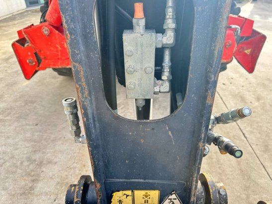Rotary Telehandler Manitou MRT2150 Privilege Diesel 136hp 2008 MRT2150 Privilege 2008 2 image 12