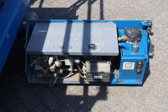 Skyjack SJIII-3219 Electric Scissor Lift 227kg 7.8m 2015 Skyjack SJIII-3219 2015 2 Scissor Lifts image 12