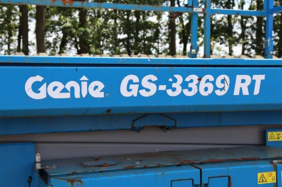 Scissor lift Genie GS3369 RT Diesel 454kg 11.96m 2013 GS3369 RT 2013 2 Scissor Lifts image 12