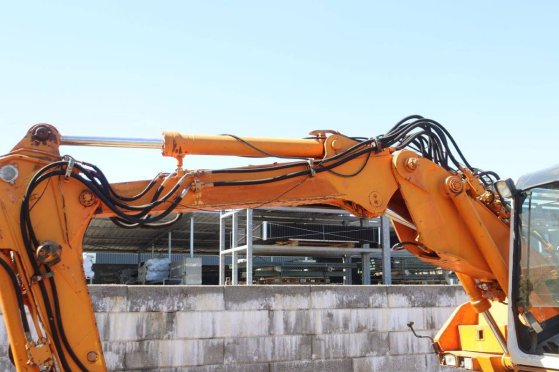Wielgraafmachine Atlas Diesel 2 Wheeled Excavators image 12