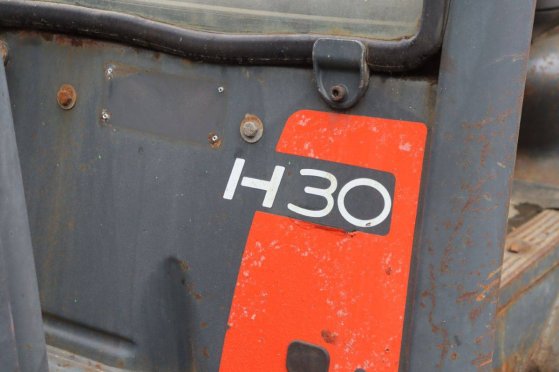Linde H30D Diesel Forklift 3000kg 2004 H30D 2004 2 Forklift image 12