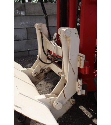 Rough terrain forklift Manitou / Braud & Faucheux 4RM 30G Diesel 3.8m 1979 4RM 30G 1979 2 Rough Terrain Forklift image 12