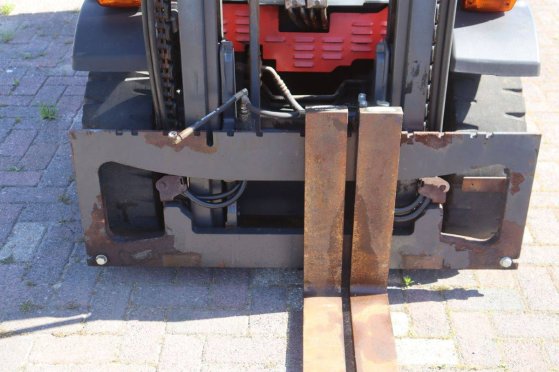 Linde H25D Diesel Forklift 2500kg 2006 H25D 2006 2 Forklift image 12