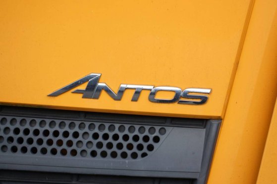 Crane truck Mercedes-Benz Antos 2540 Diesel 2014 Mercedes-Benz Antos 2540 2014 2 Crane trucks image 12