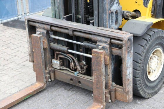 Forklift Yale GLP25VX LPG 2050kg 4.95m 2007 GLP25VX 2007 2 Forklift image 12