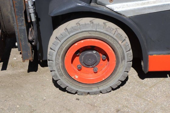 Linde E16C-02 Electric Forklift 1600kg 7m 2018 E16C-02 2018 2 Forklift image 12