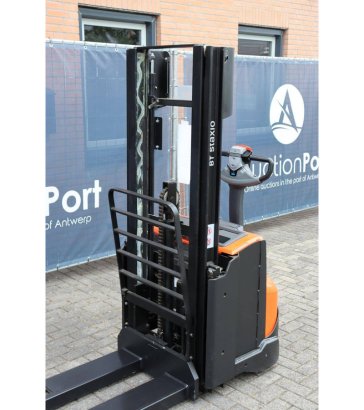 Stacker BT SWE140L Electric 1400kg 2.65m 2015 BT SWE140L 2015 2 image 12